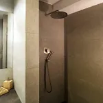 Pensión Gallery House