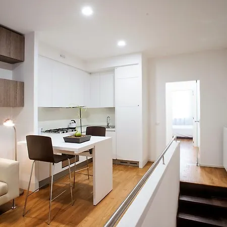 Gallery House 4*