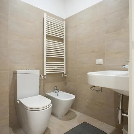 Gallery House بيت ضيافة