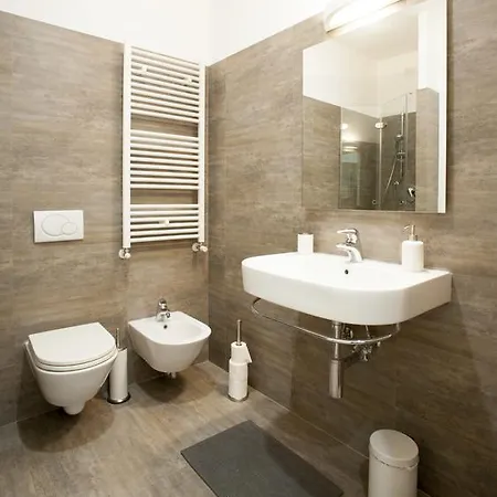 Gallery House بيت ضيافة