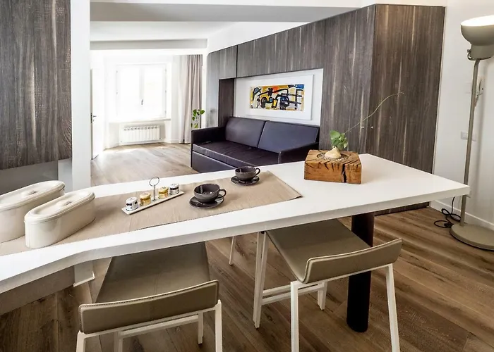 Affittacamere Gallery House 4*